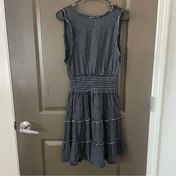 Max Studio Black White Striped Gray Ruched Tiered Cinched Waist Dress Size Large - Picture 2 of 6